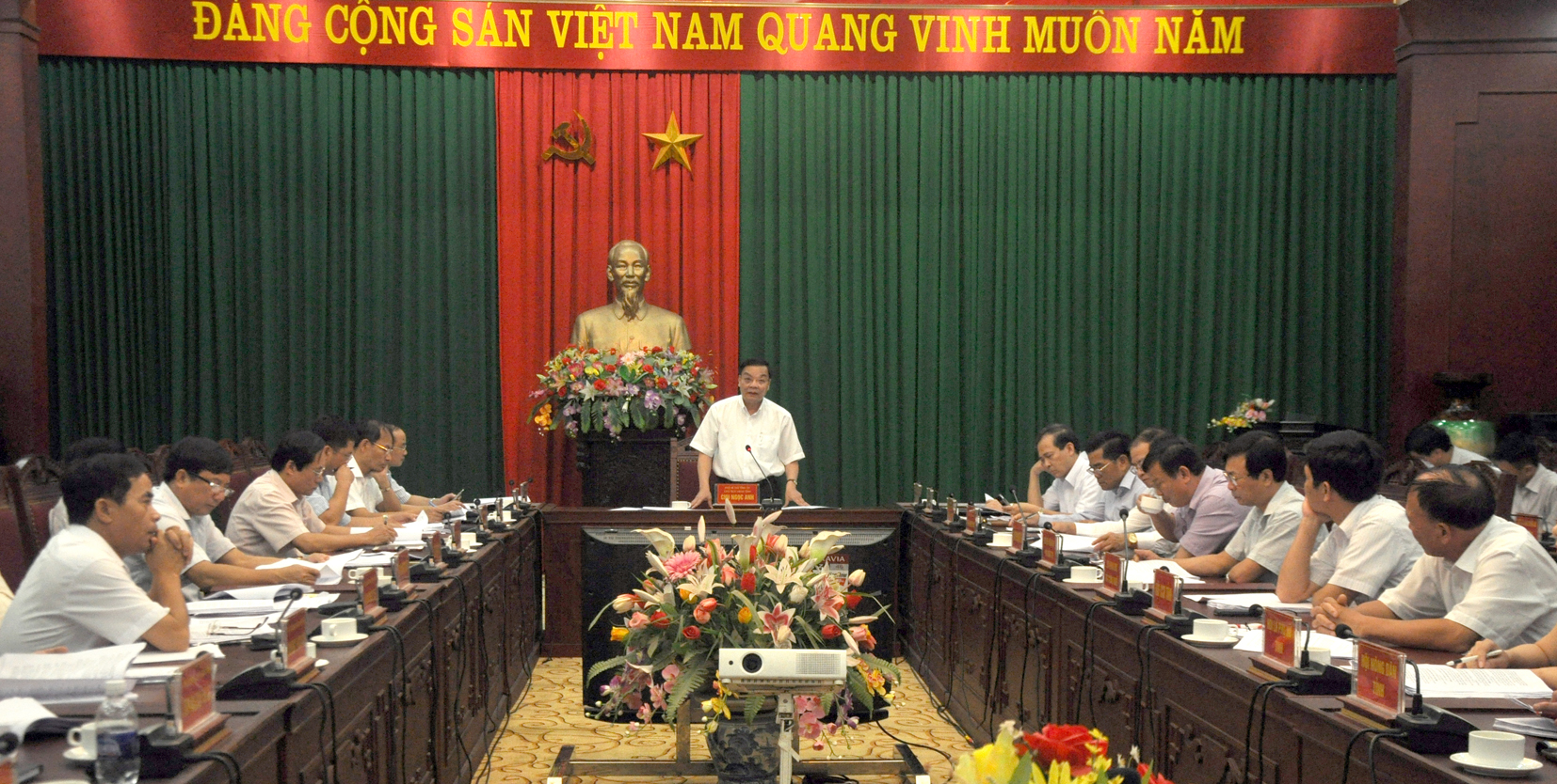 UBND tỉnh họp phiên thường kỳ:  Thảo luận, góp ý kiến Dự thảo Quy định cụ thể về quản lý nhiệm vụ khoa học và công nghệ có sử dụng ngân sách nhà nước tỉnh Phú Thọ